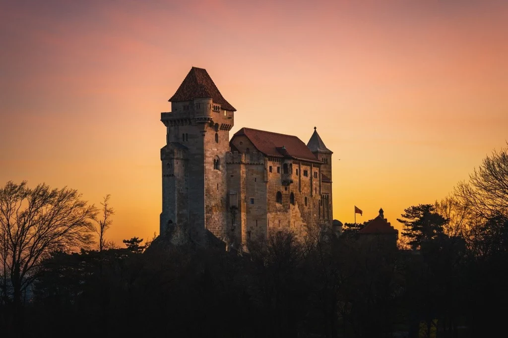 Castello dopo il tramonto