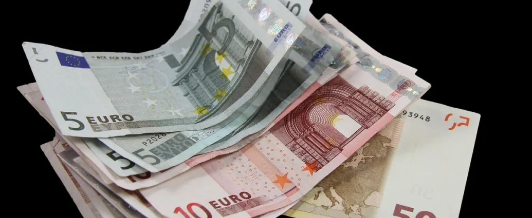 Cosa vuol dire sognare soldi di carta